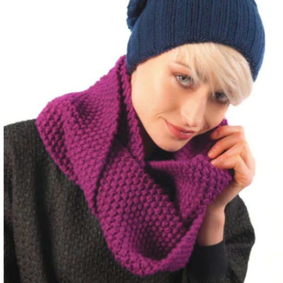 💥 HM Nepali Merino Popcorn Infinity Scarf Raisin - Picture 1 of 3